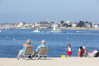 La plage des Pâtis _ Port-Louis