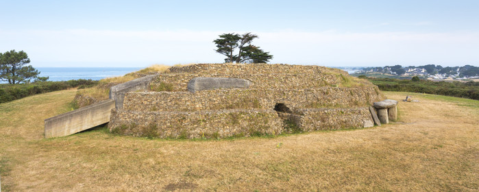 Cairn of Little Mont in Arzon