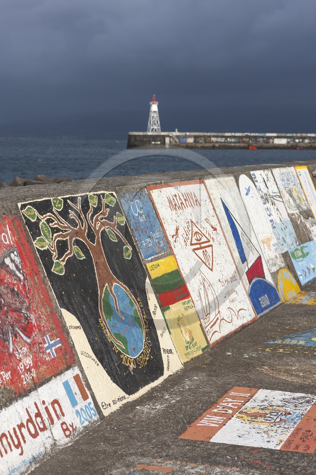Le port d' Horta_Faial_Archipel des Açores Le port d' Horta_Faial_Archipel des Açores