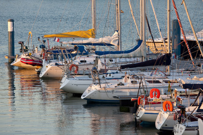Le port de la pointe _ Port-Louis