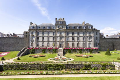 The garden and the castle of the stoat in Vannes