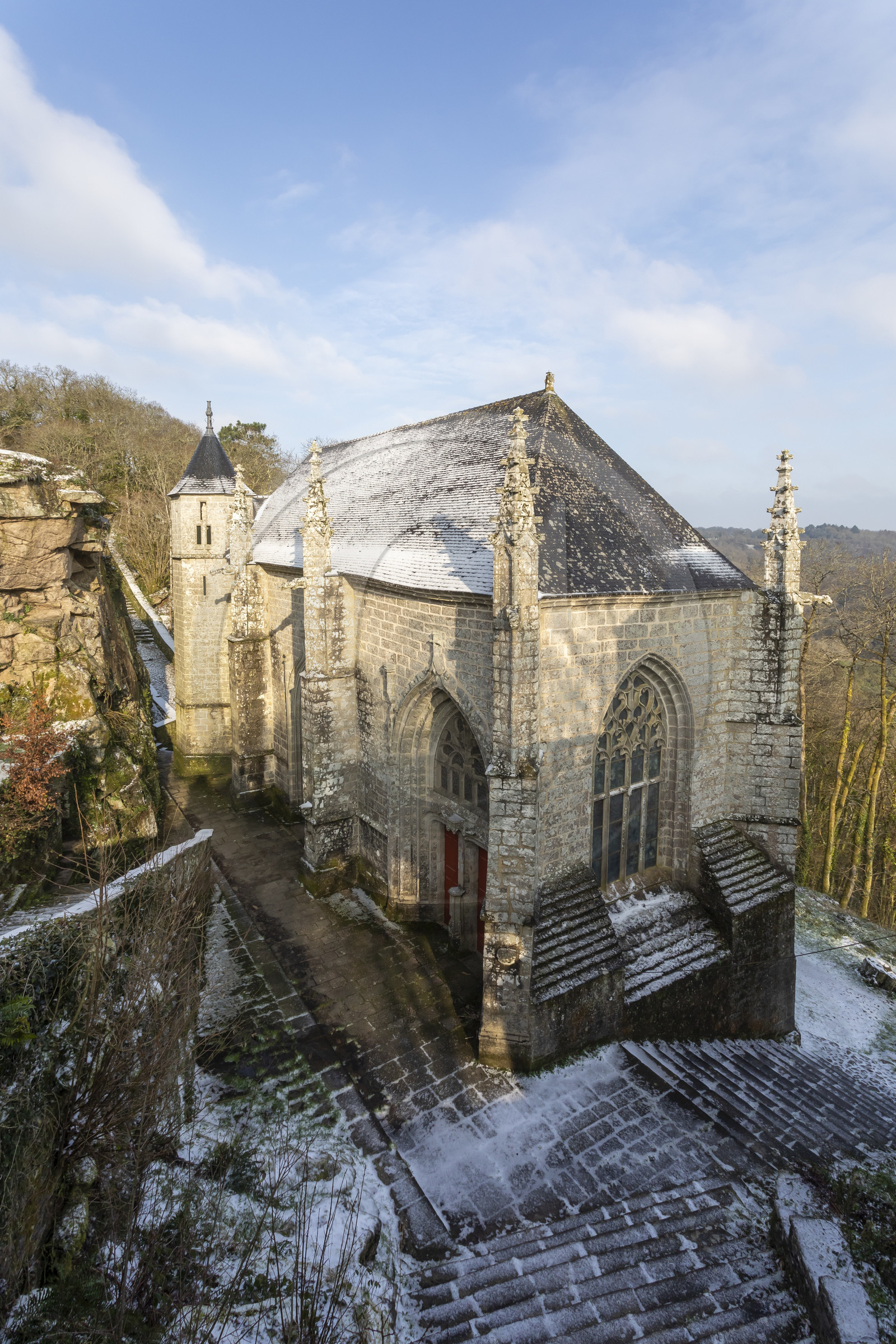 La chapelle Sainte-Barbe au Faouët (56). La chapelle Sainte-Barbe au Faouët (56).